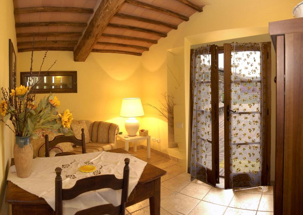 Bed & Breakfast Antico Casale San Lorenzo Ponte A Bozzone Habitación foto